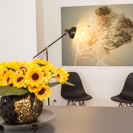 Studio L By Mrg Apartments Boekarest Buitenkant foto